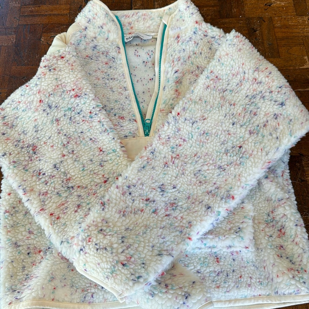 Girls DSG fleece pullover size Large